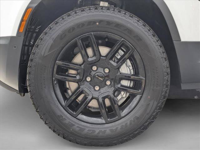 New 2026 Land Rover Defender 110 S AWD/4WD image 10