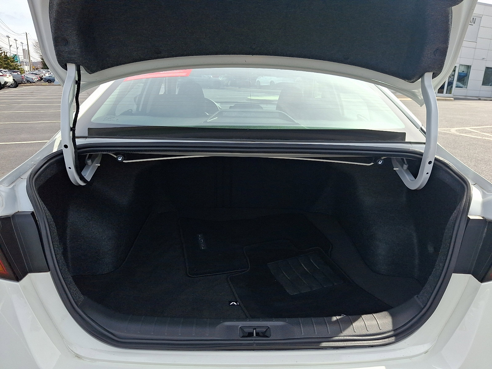 Certified 2024 Nissan Altima 2.5 S image 28