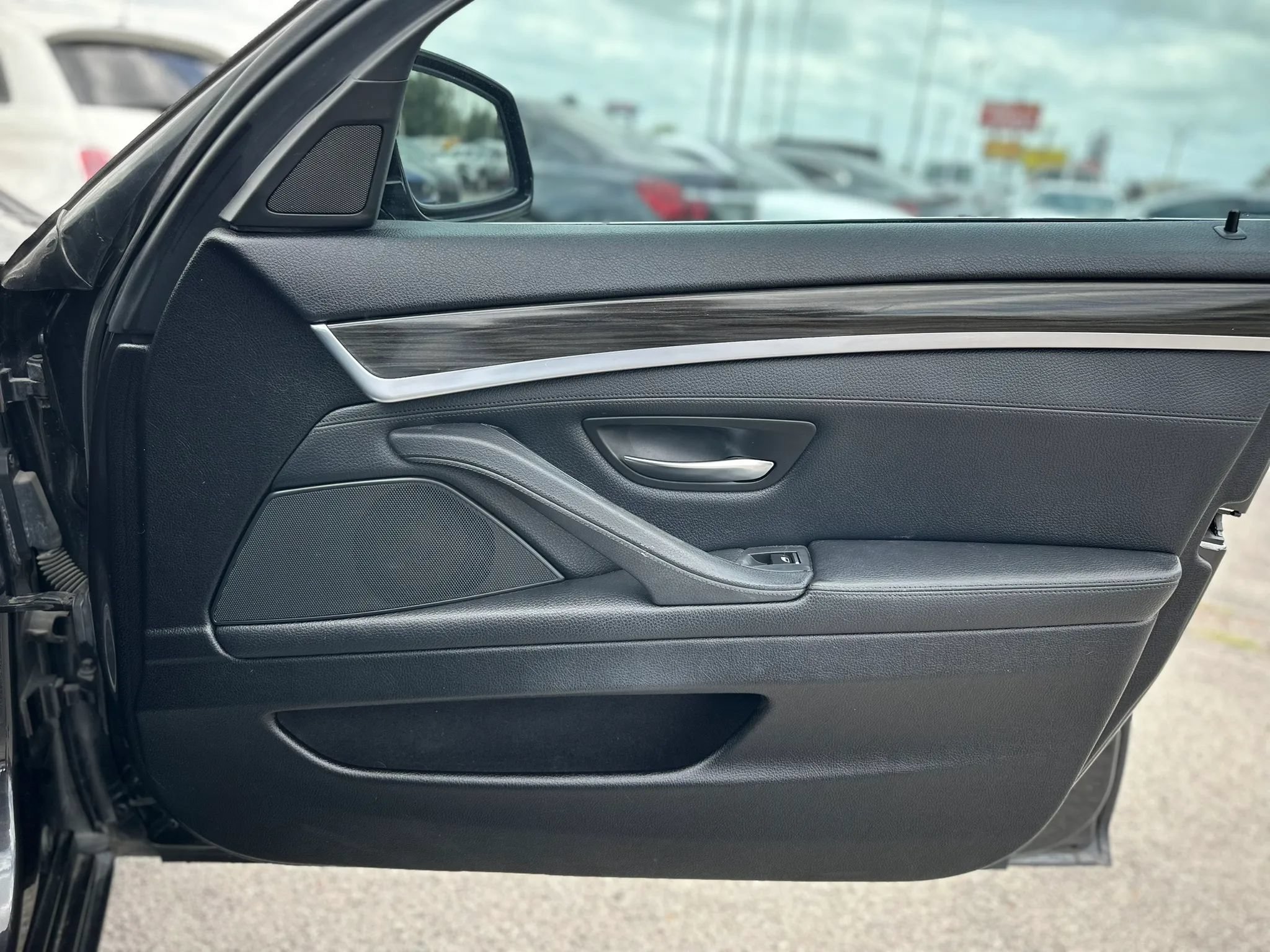 Used 2014 BMW 535d Sedan RWD image 22