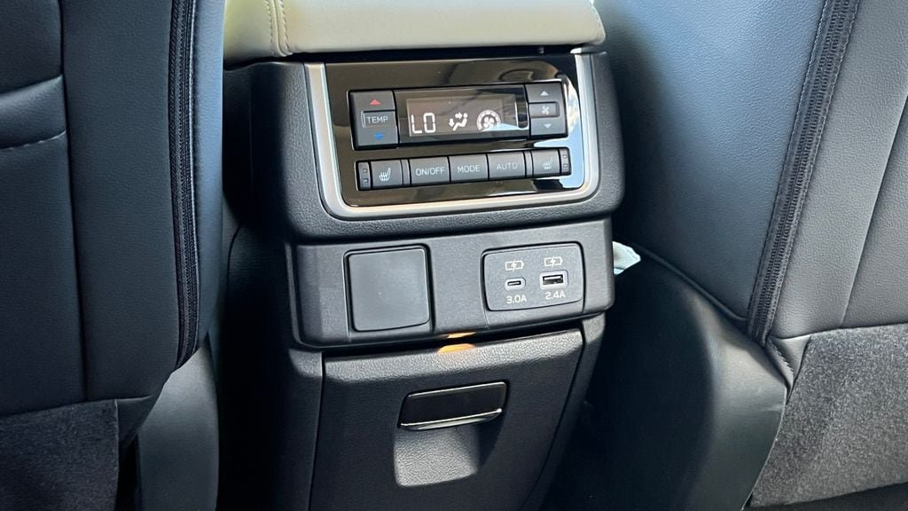 New 2026 Subaru Ascent Limited AWD/4WD image 37