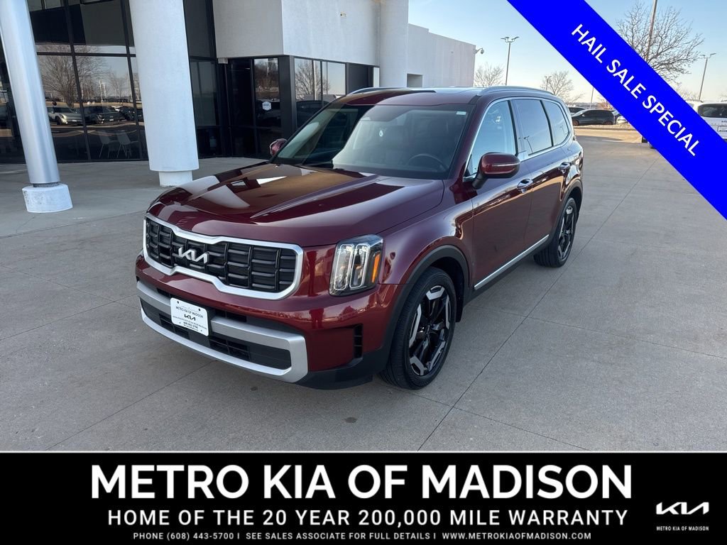 Used 2024 Kia Telluride S w/ S Sunroof Package FWD image 1