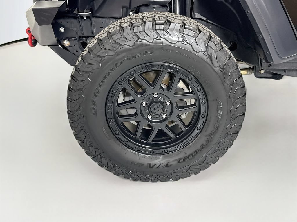 Used 2021 Jeep Wrangler Unlimited Rubicon AWD/4WD image 30