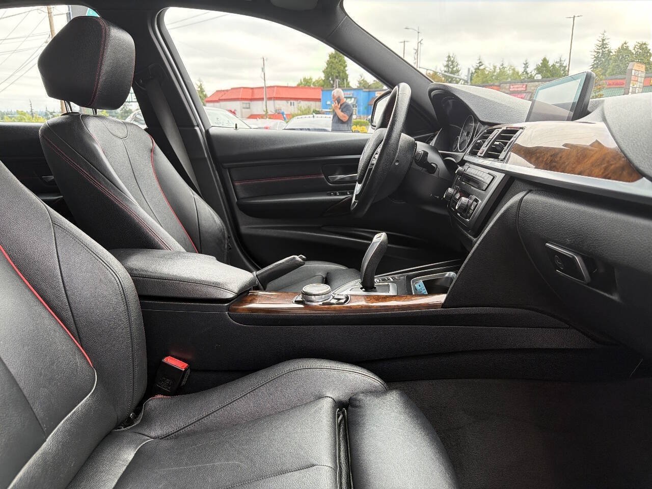 Used 2015 BMW 328d xDrive Sedan AWD/4WD image 14