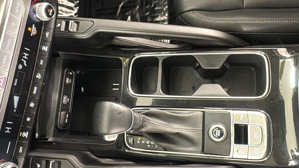 Used 2025 Kia Telluride S FWD image 30