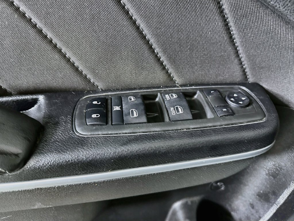 Used 2022 Dodge Charger SXT RWD image 22