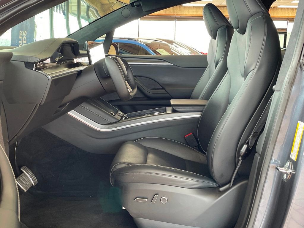 Used 2022 Tesla Model X Plaid image 12