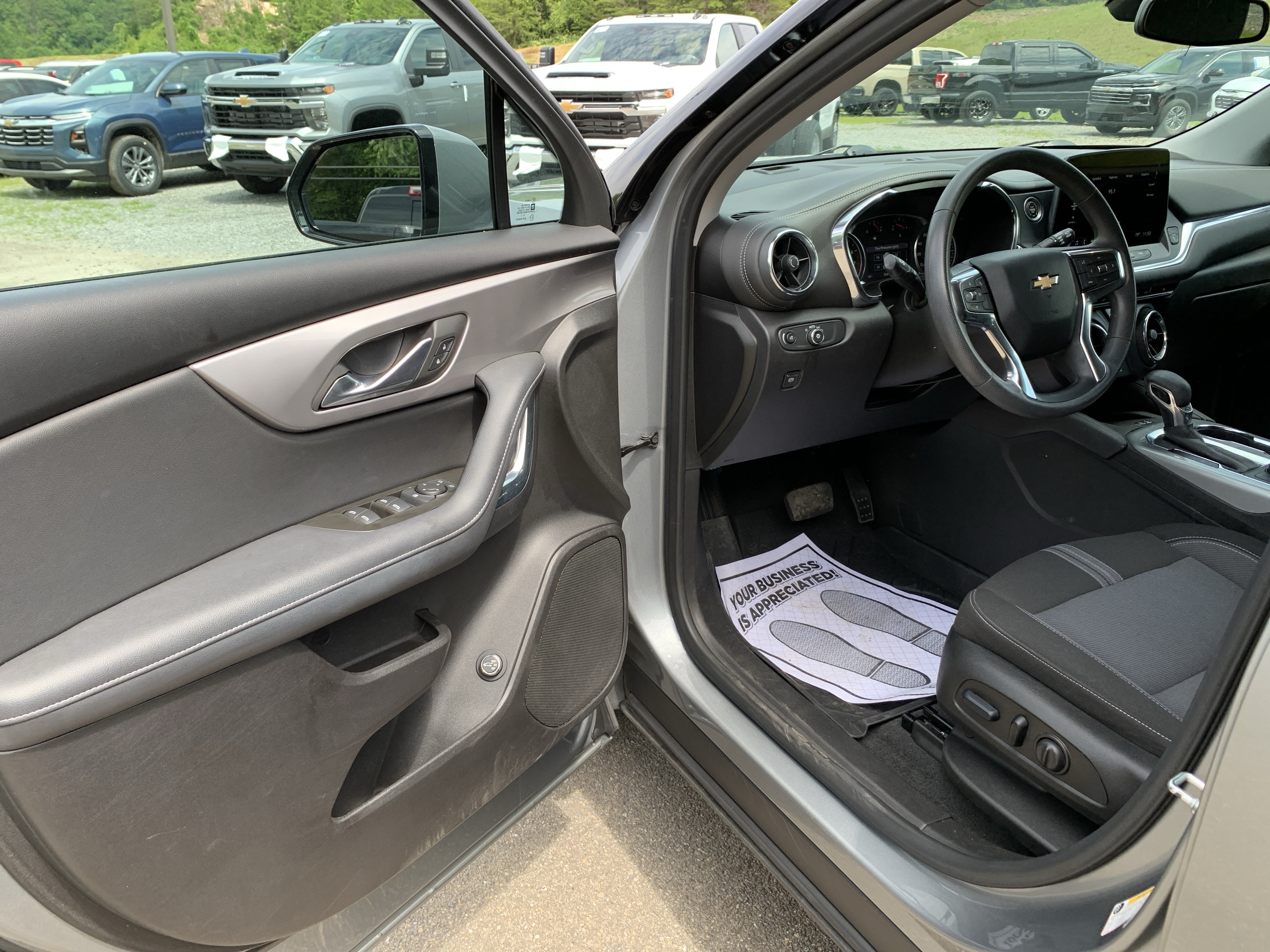 Used 2023 Chevrolet Blazer LT w/ Convenience Package FWD image 15