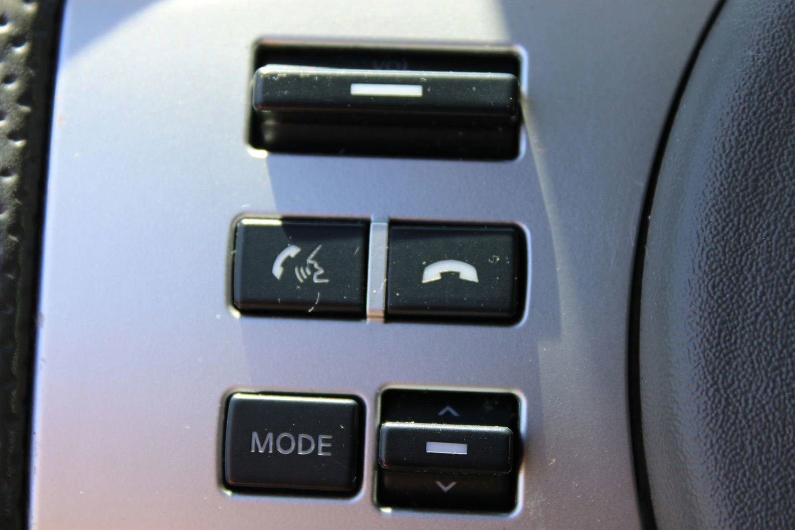 Used 2014 Nissan Frontier SV w/ SV Value Truck Package image 27
