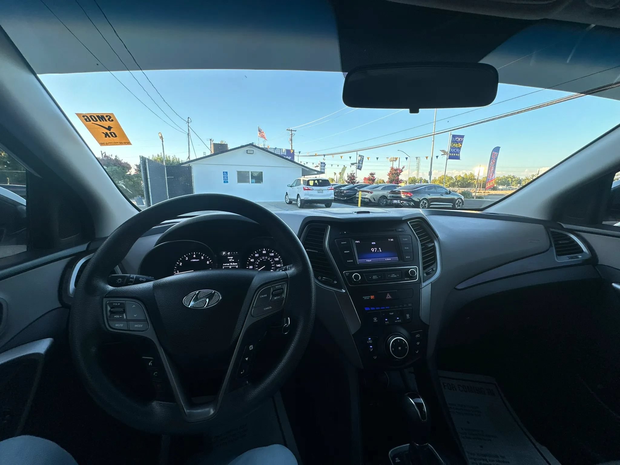 Used 2017 Hyundai Santa Fe Sport FWD image 20