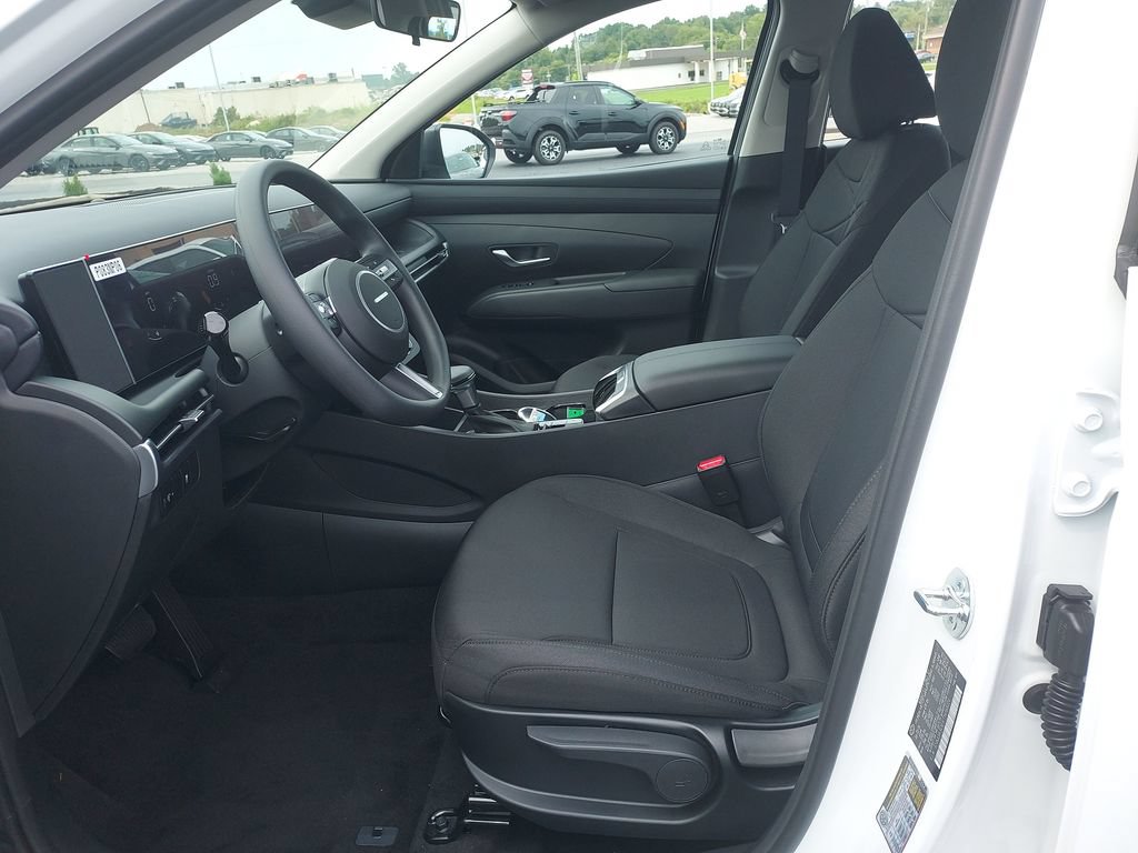 New 2026 Hyundai Tucson SE FWD image 13