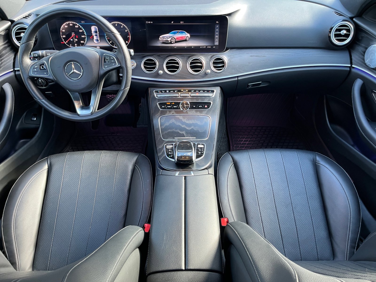 Used 2018 Mercedes-Benz E 300 4MATIC image 16