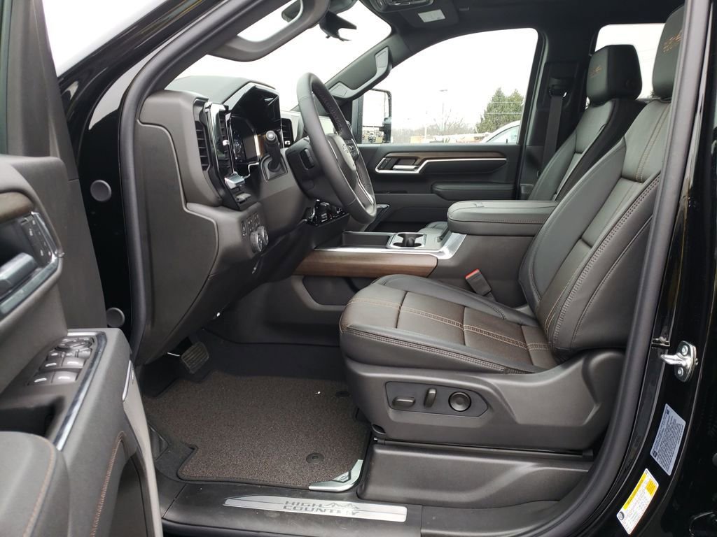 New 2026 Chevrolet Silverado 2500 High Country w/ High Country Premium Package image 9