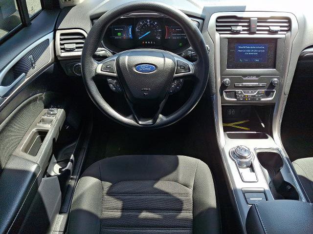 Certified 2020 Ford Fusion SE FWD image 11