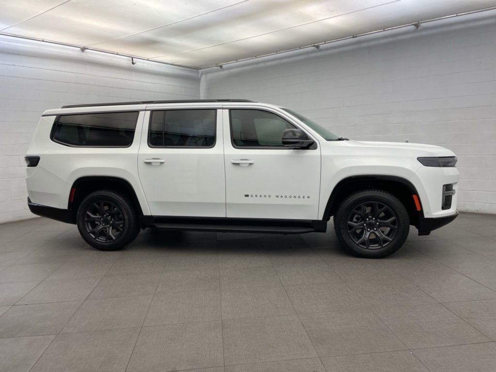 New 2026 Jeep Grand Wagoneer Limited AWD/4WD image 2