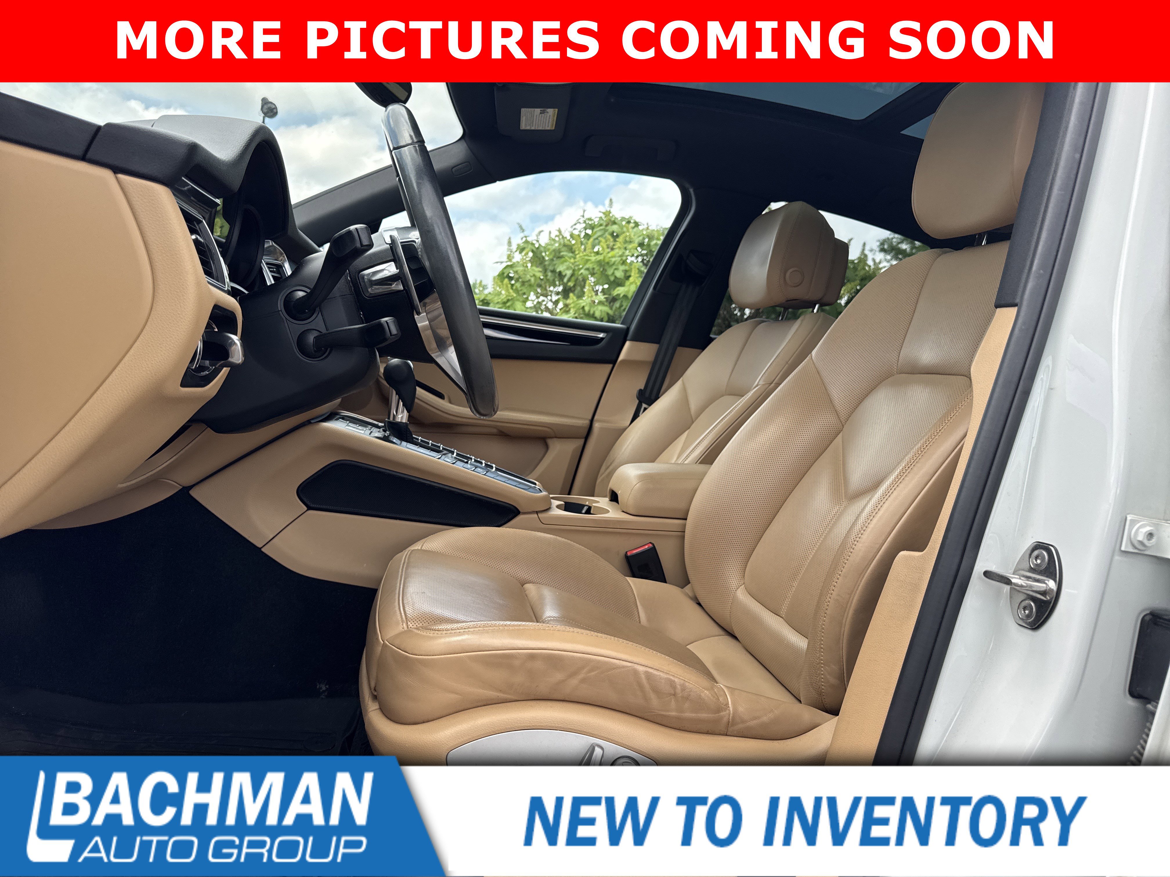 Used 2018 Porsche Macan Sport Edition AWD/4WD image 11