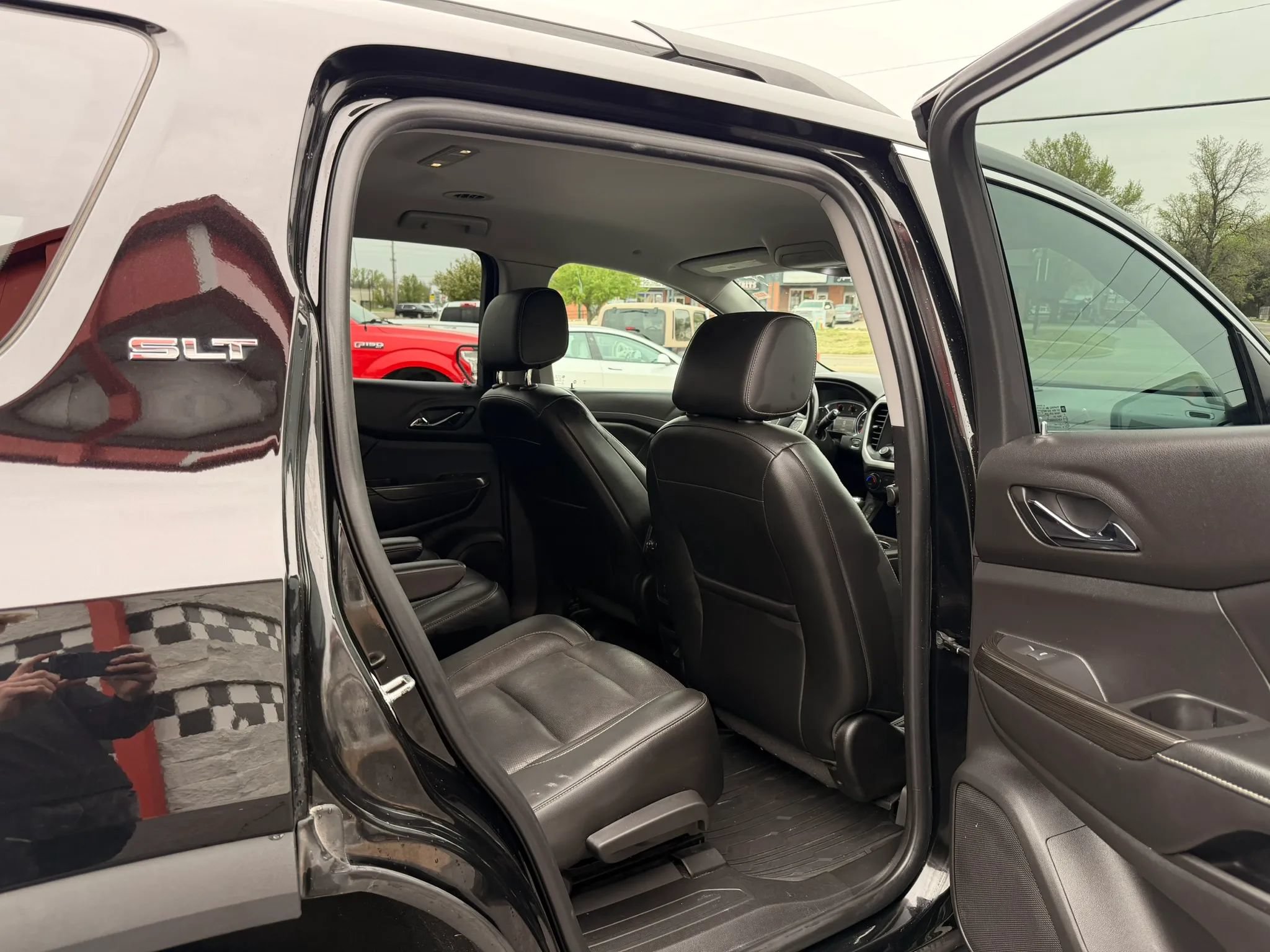 Used 2019 GMC Acadia SLT FWD image 35