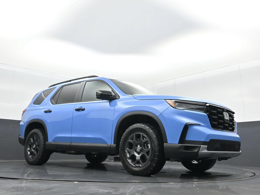 New 2025 Honda Pilot TrailSport image 10