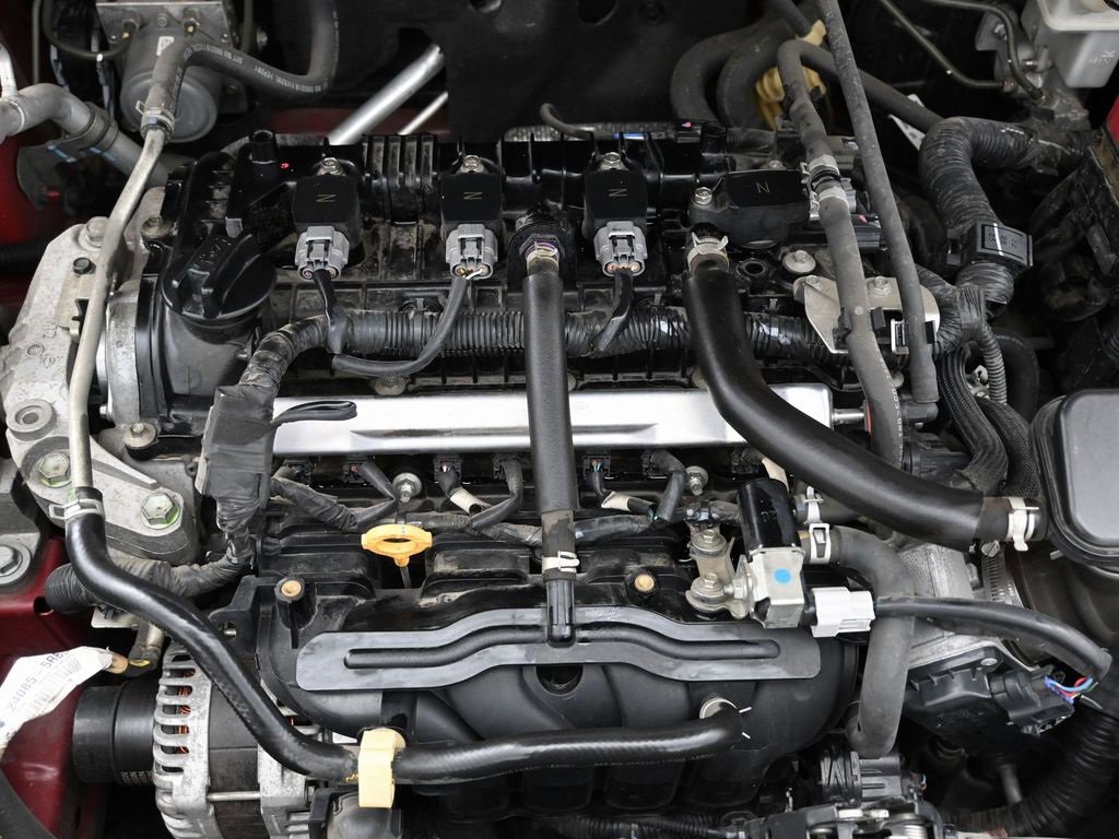 Used 2019 Nissan Kicks SR image 37