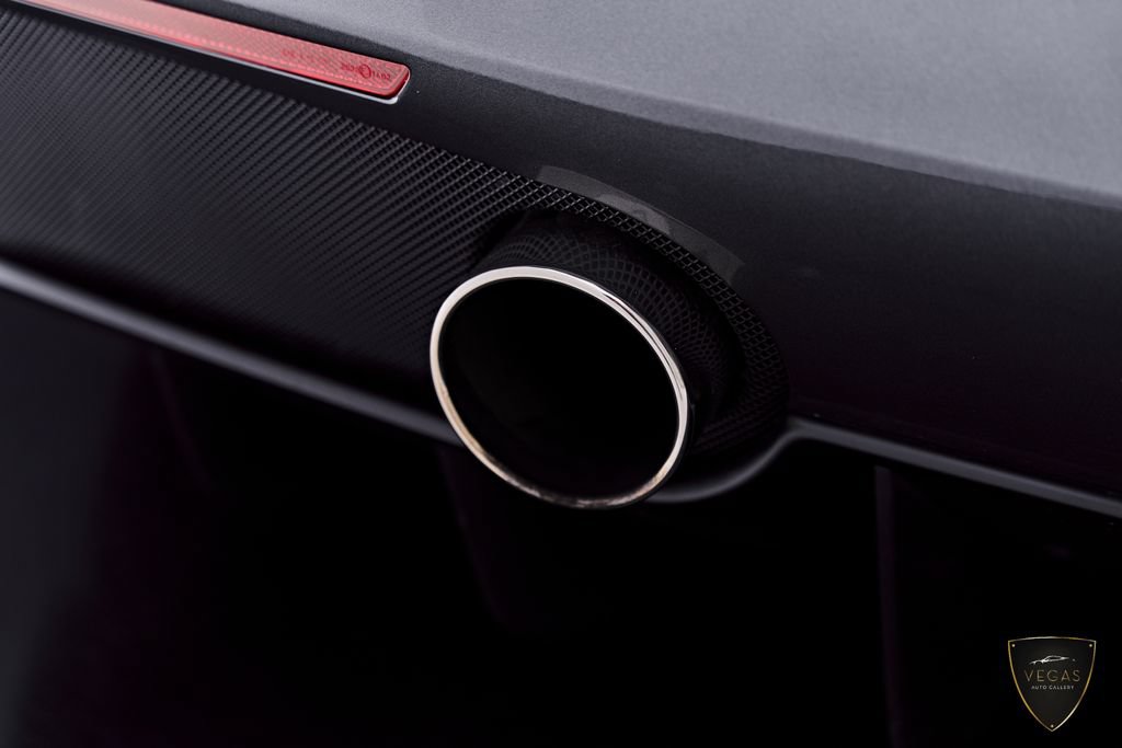 Used 2018 Ferrari 488 GTB RWD image 34