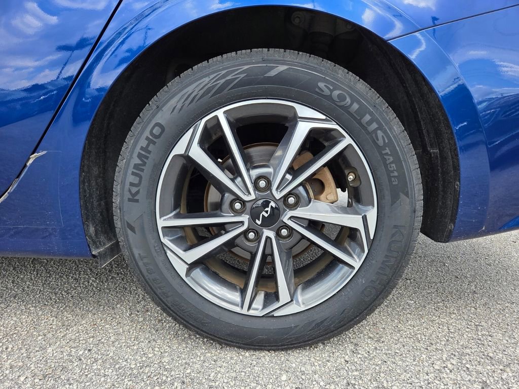 Used 2022 Kia Forte LXS w/ LXS Technology Package image 15