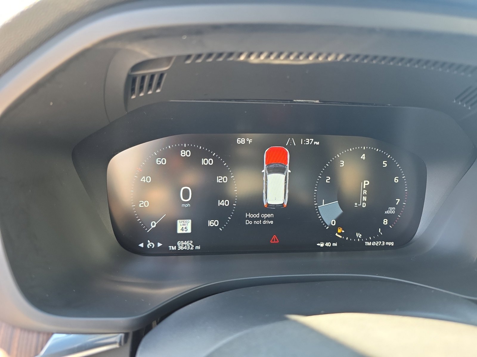 Used 2021 Volvo XC60 T5 Momentum w/ Premium Package image 10