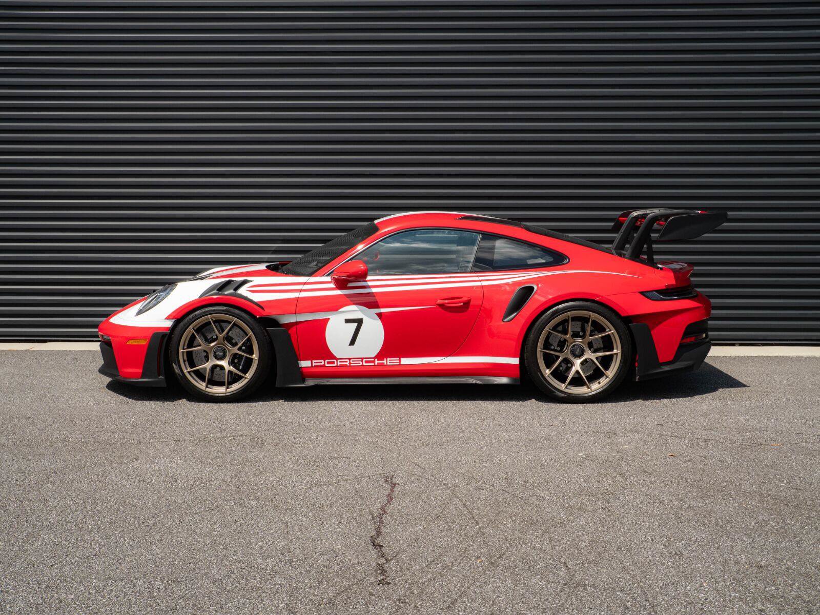 Used 2023 Porsche 911 GT3 RS w/ Weissach Package RWD image 2
