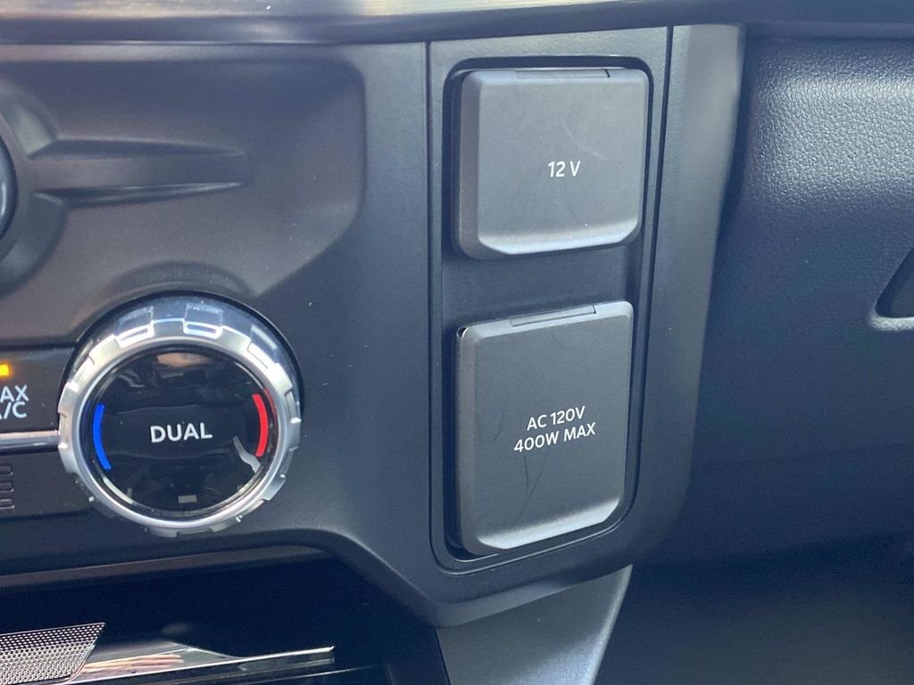 Certified 2024 Ford F250 Lariat w/ Lariat Ultimate Package AWD/4WD image 31