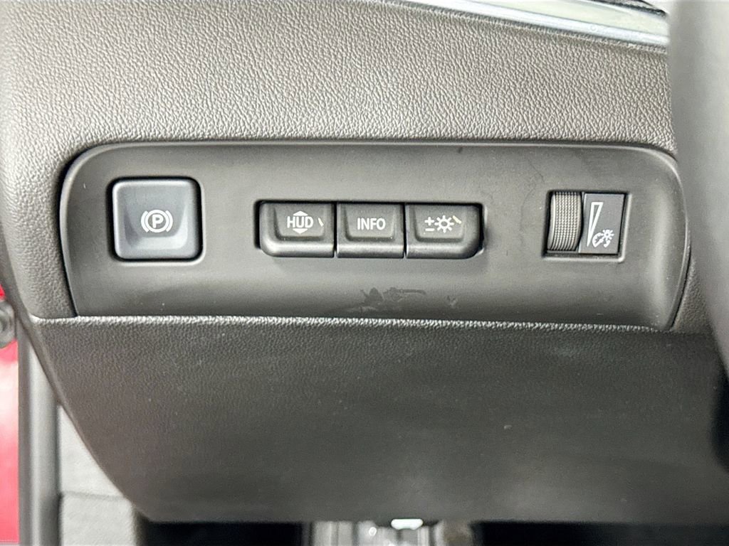 Used 2022 Buick Enclave Premium w/ Surround and Sites Package AWD/4WD image 6