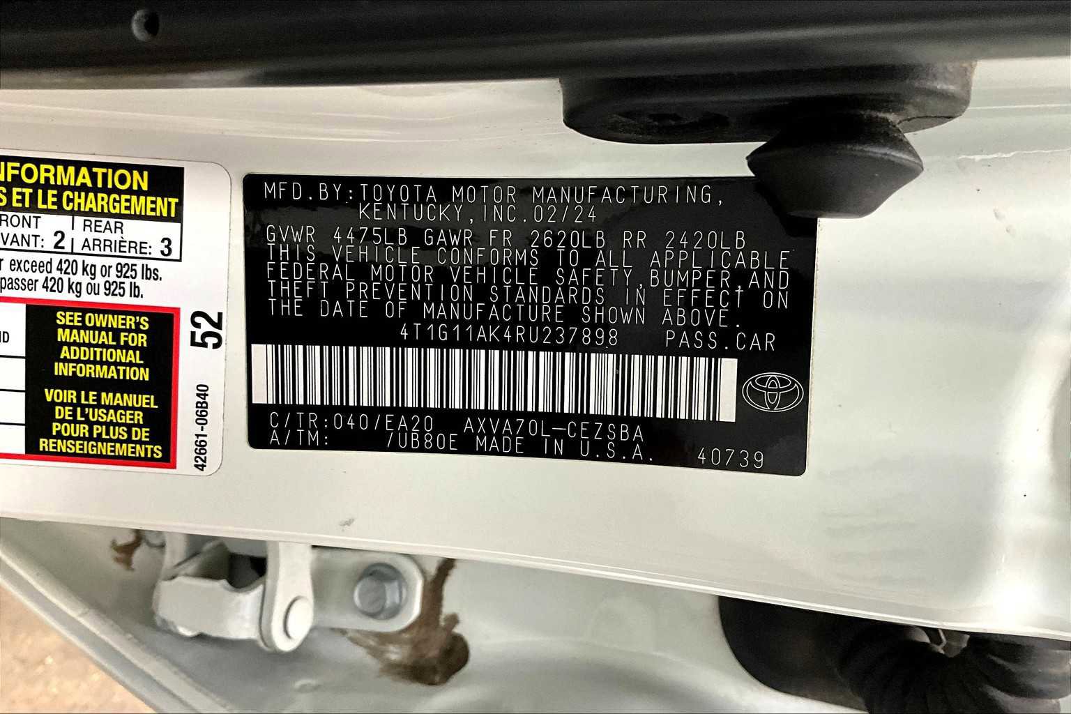 Used 2024 Toyota Camry SE w/ Cold Weather Package image 34