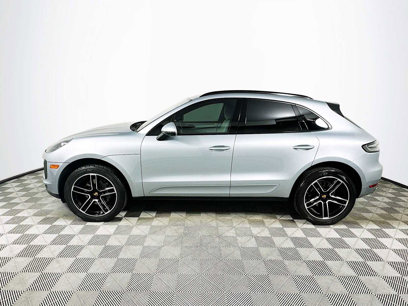 Used 2021 Porsche Macan AWD/4WD image 4