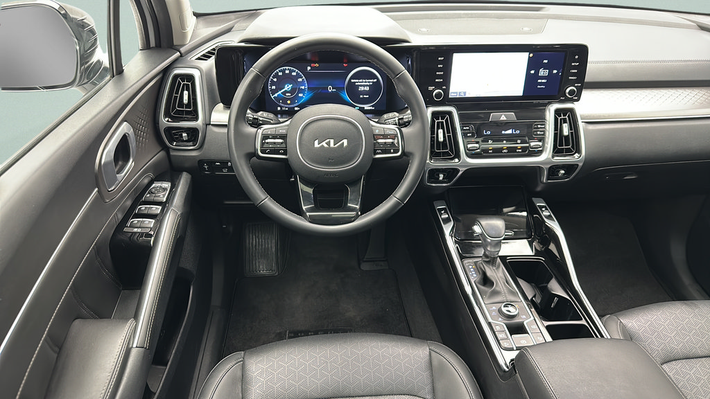Used 2023 Kia Sorento SX AWD/4WD image 11