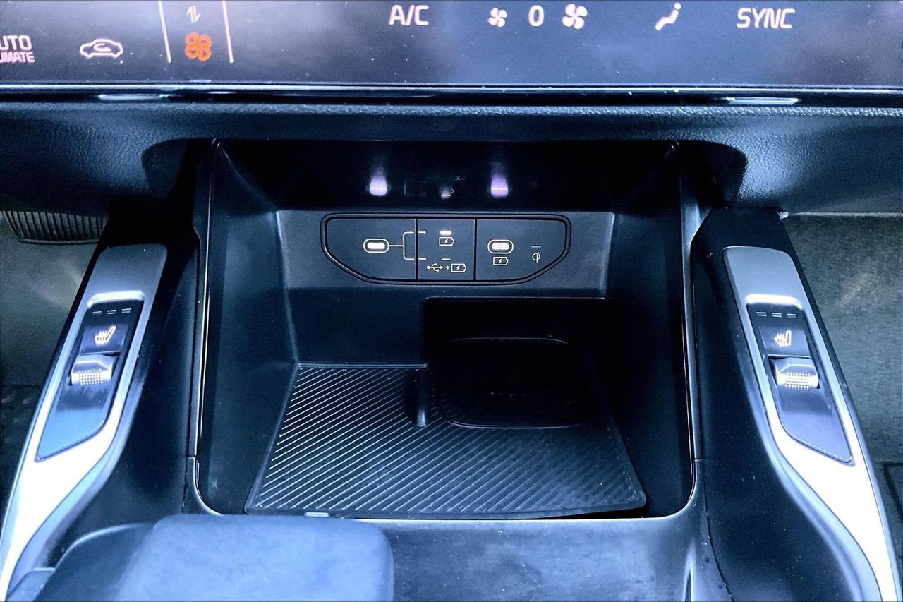 Used 2025 Kia Sorento X-Line EX image 18