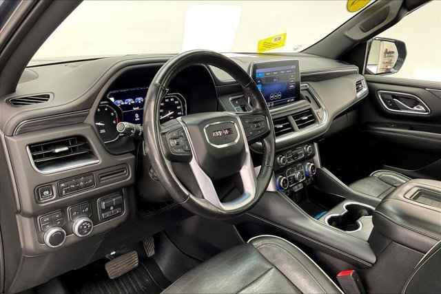 Used 2021 GMC Yukon XL SLT w/ SLT Luxury Plus Package image 14
