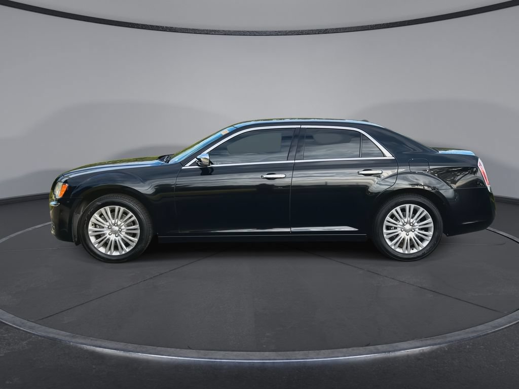 Used 2013 Chrysler 300 C w/ Light Group AWD/4WD image 5