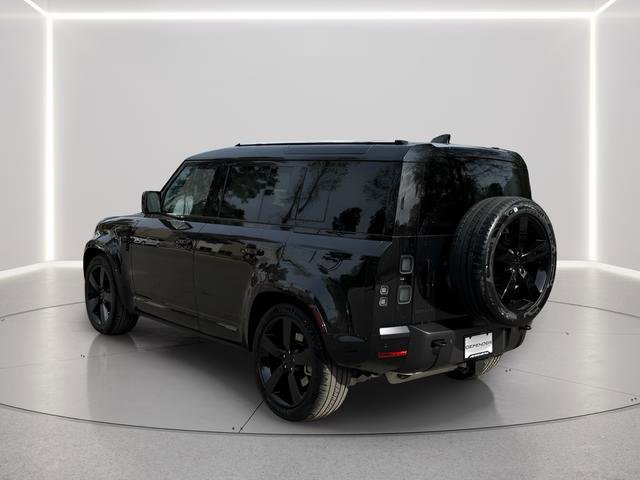 New 2026 Land Rover Defender 110 X-Dynamic SE AWD/4WD image 3