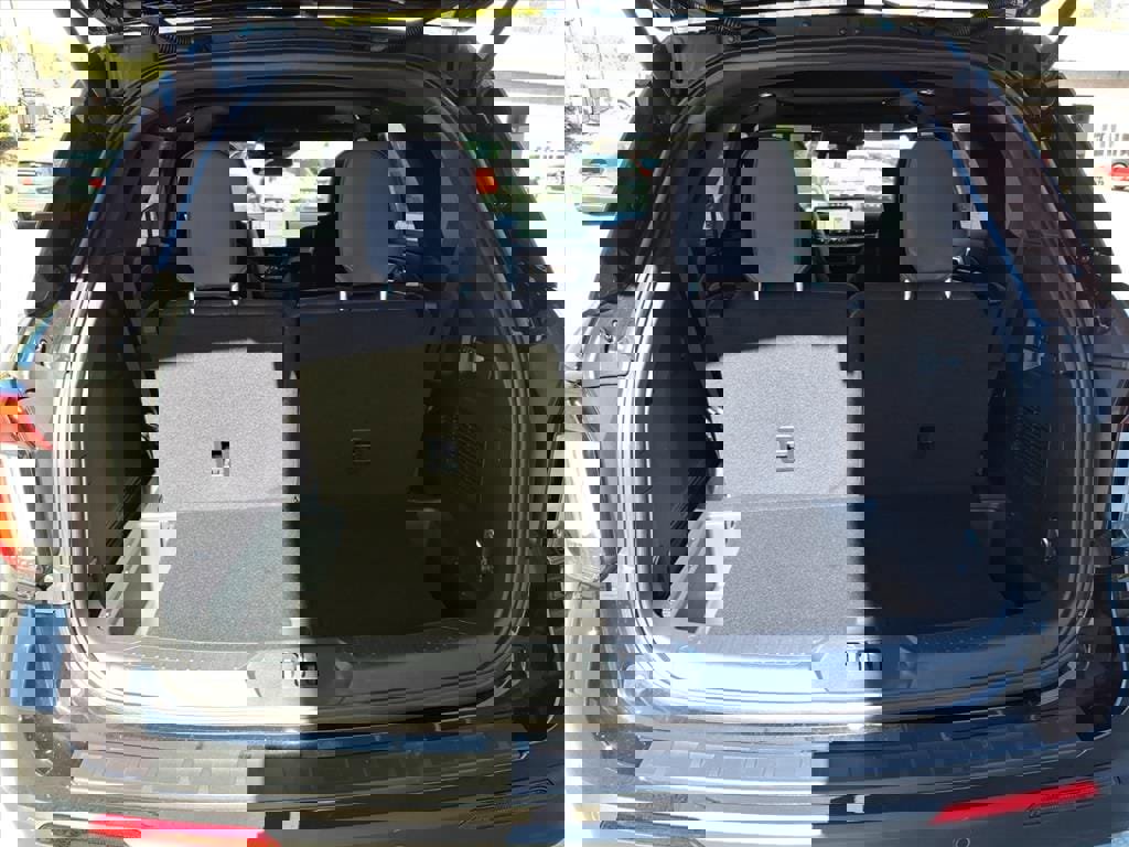 New 2025 Ford Explorer Platinum image 4