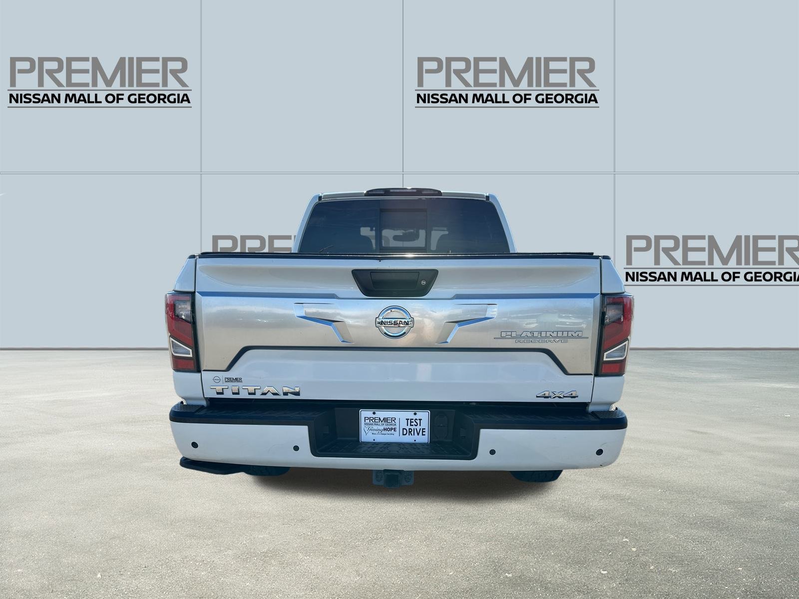 Certified 2021 Nissan Titan Platinum Reserve w/ Moonroof Package image 6