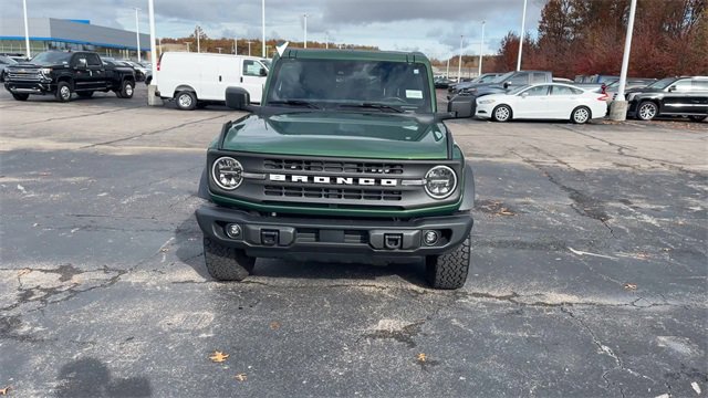 Used 2023 Ford Bronco Black Diamond image 3
