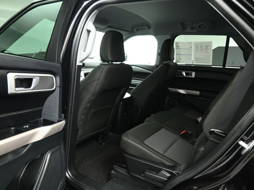 Certified 2023 Ford Explorer XLT image 17