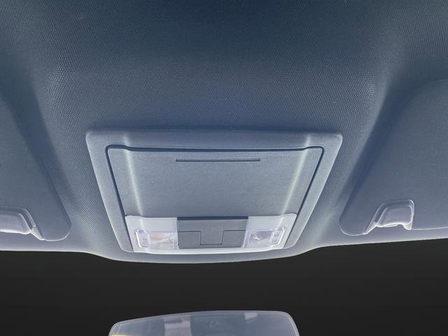 Used 2018 Ford Explorer XLT image 22