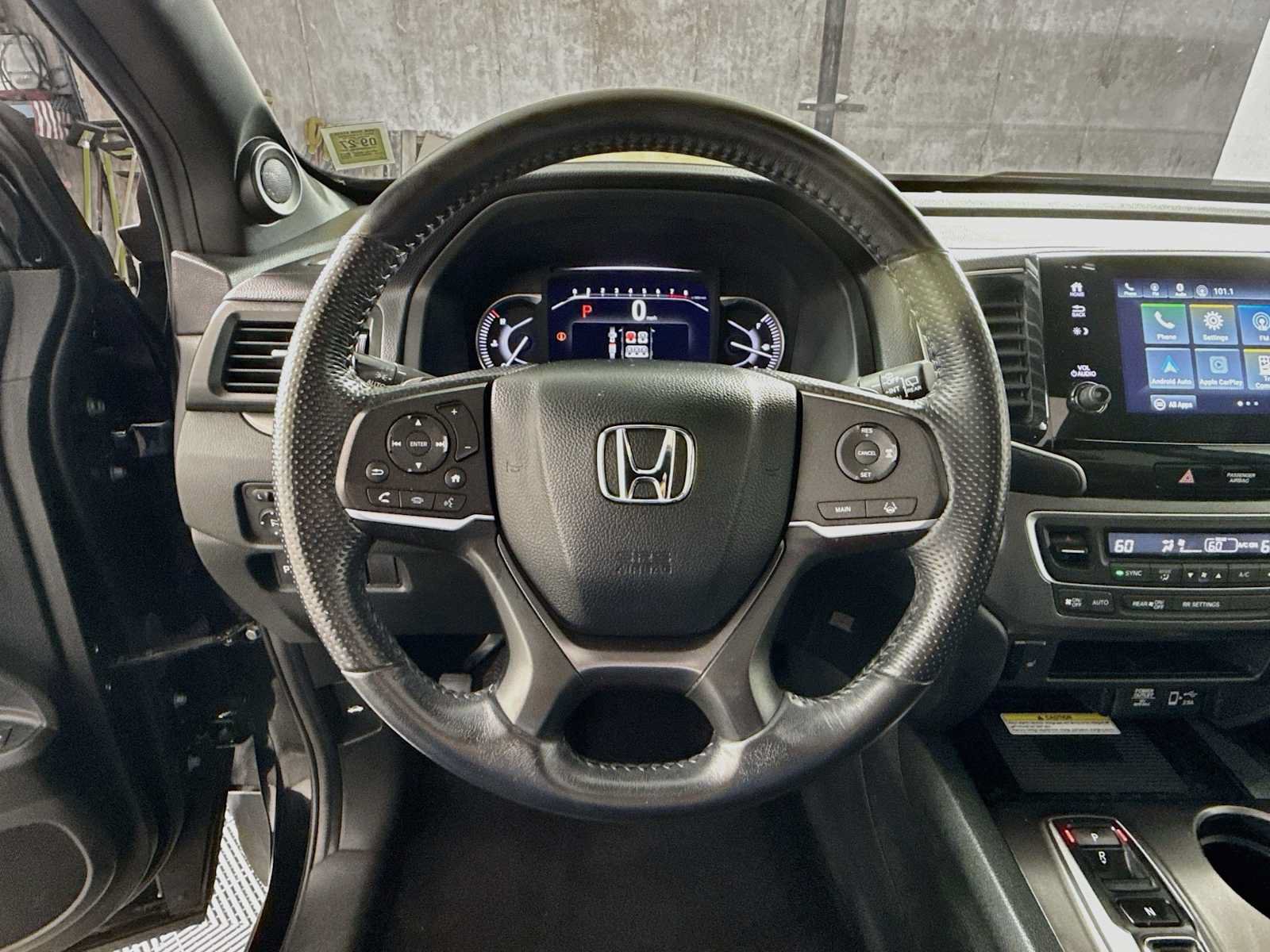 Used 2023 Honda Passport EX-L image 11