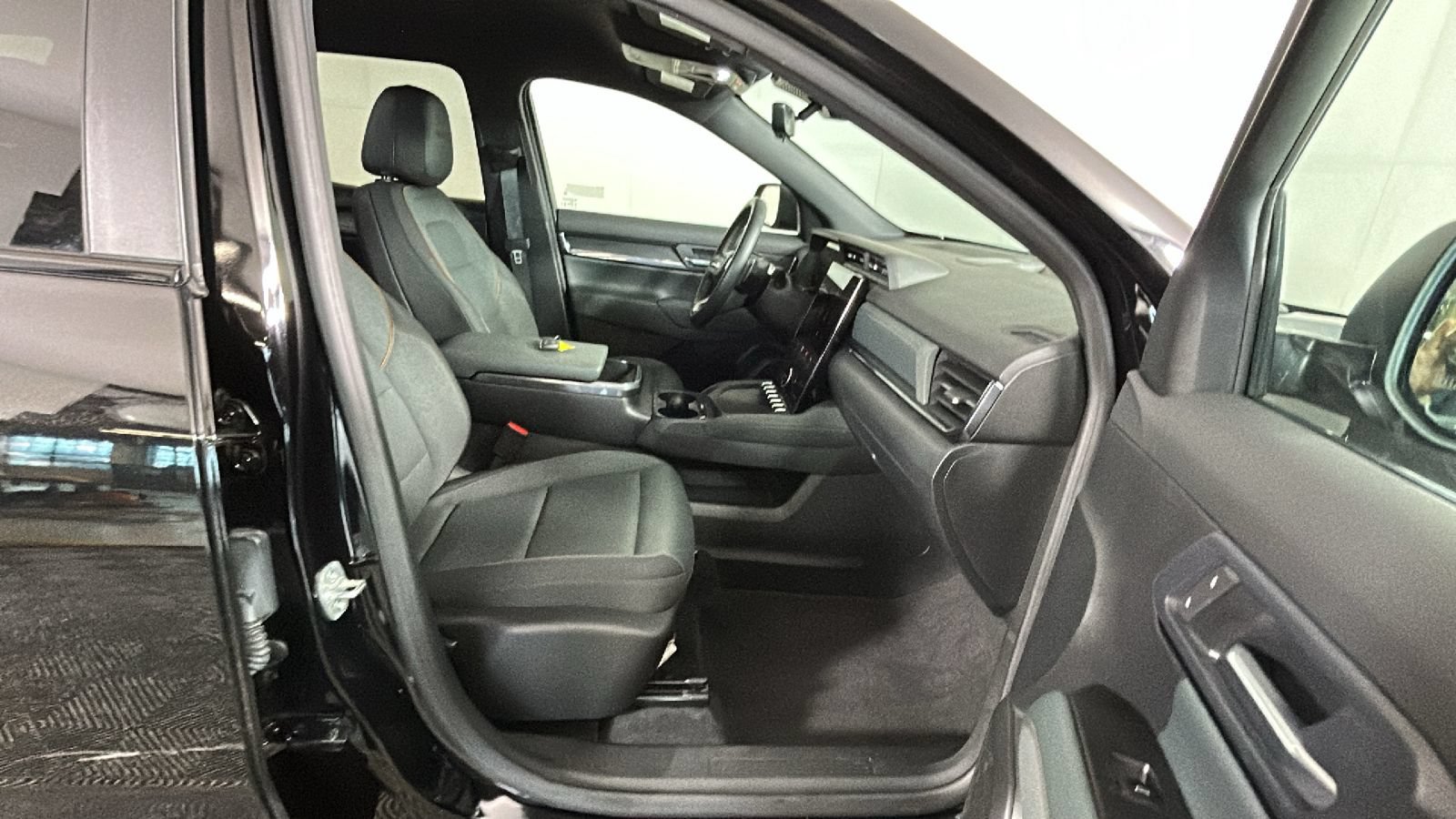 New 2026 GMC Terrain AT4 w/ Technology Package II AWD/4WD image 35