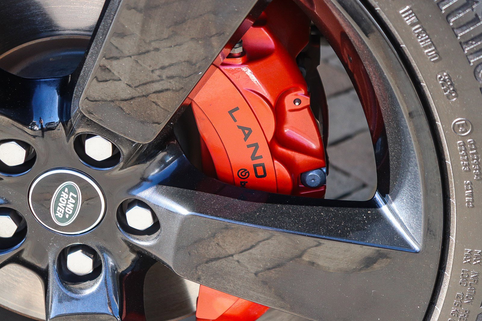 Used 2023 Land Rover Defender 110 X image 14