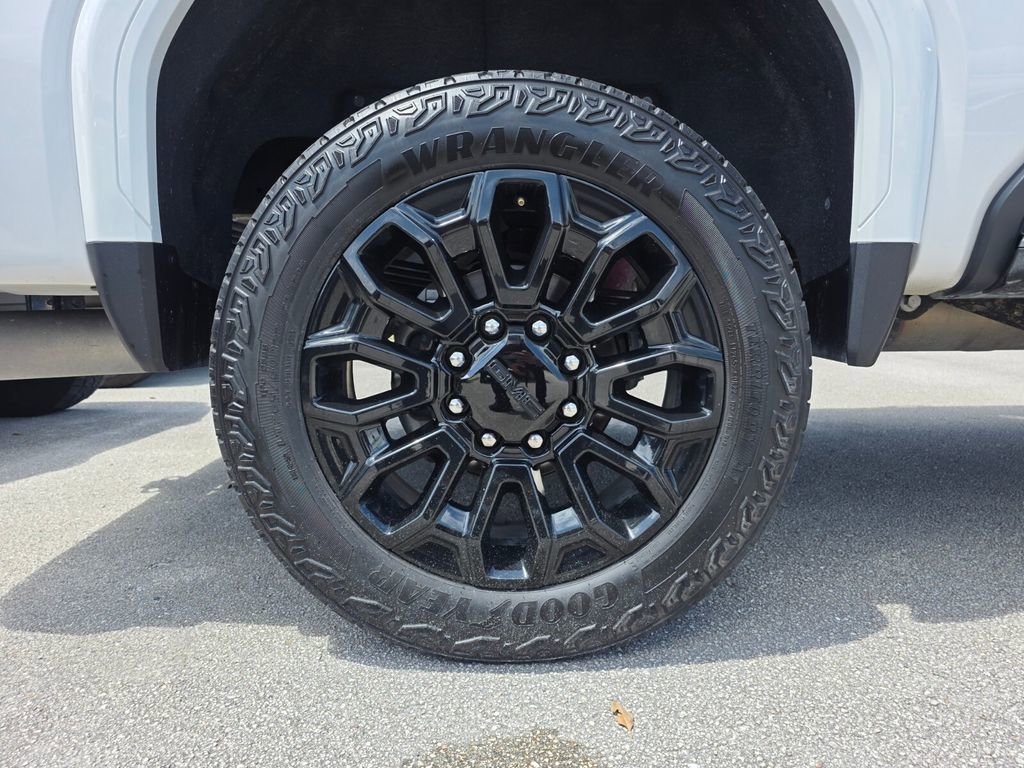 Used 2024 GMC Sierra 2500 Denali Ultimate AWD/4WD image 15