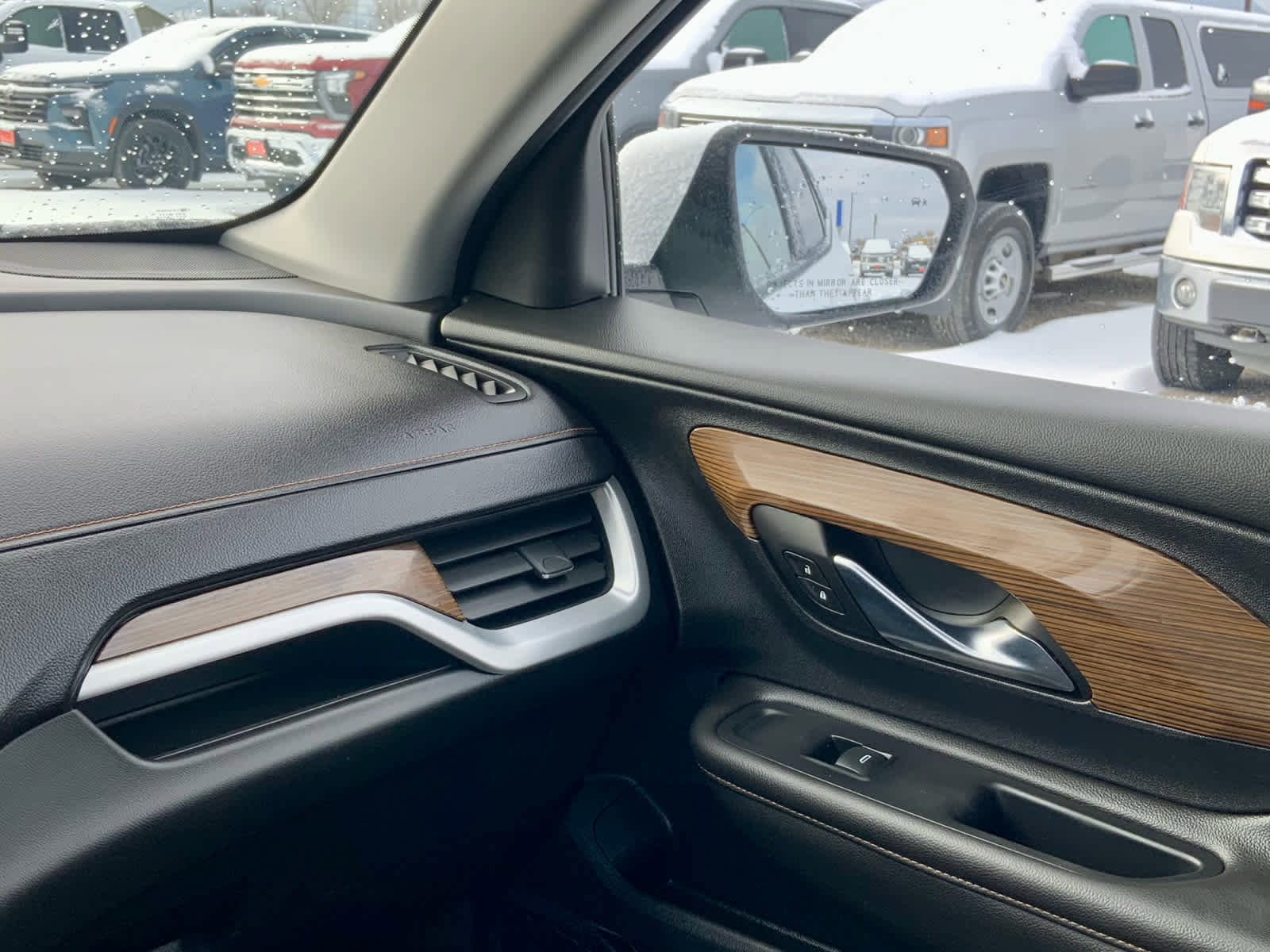 Used 2020 GMC Terrain SLE w/ Driver Convenience Package image 33