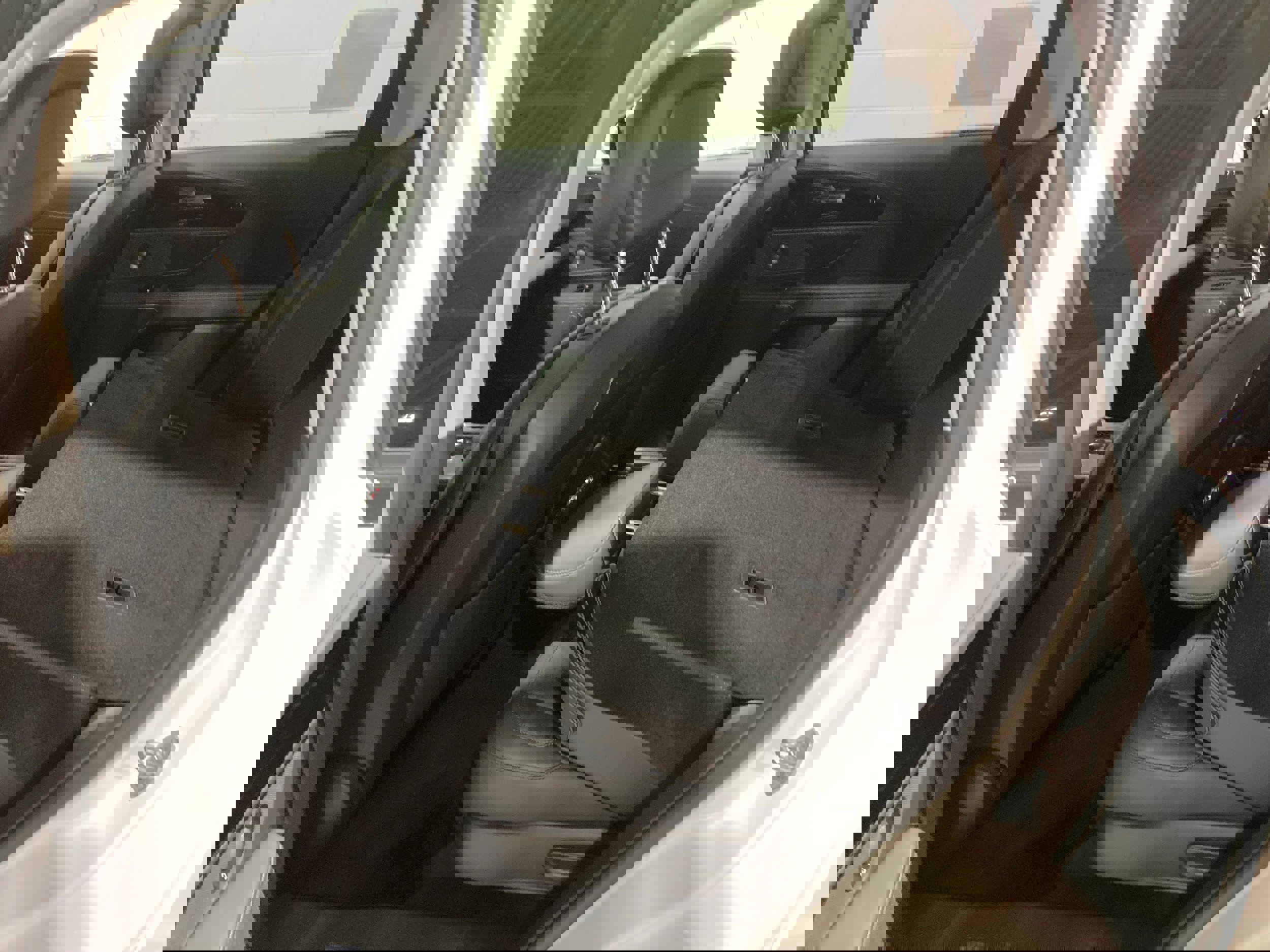 Used 2026 Lincoln Nautilus Premier w/ Equipment Group 102A image 17