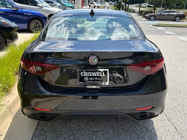 Used 2023 Alfa Romeo Giulia Estrema AWD/4WD image 6