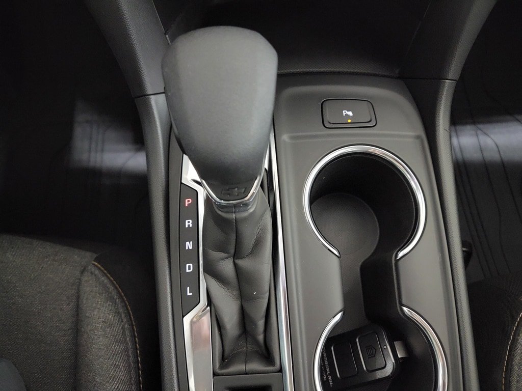 Used 2024 Chevrolet Equinox LT w/ LPO, Floor Liner Package FWD image 17