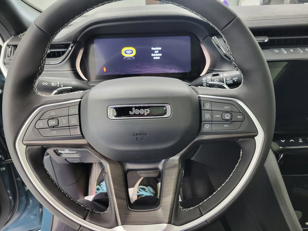 New 2026 Jeep Grand Cherokee Limited AWD/4WD image 14