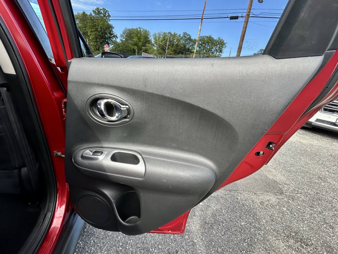 Used 2017 Nissan Juke SL FWD image 14
